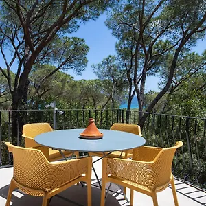 https://moderna-villa-vista-mare-in-pineta-santa-margherita-di.in-sardinia.net